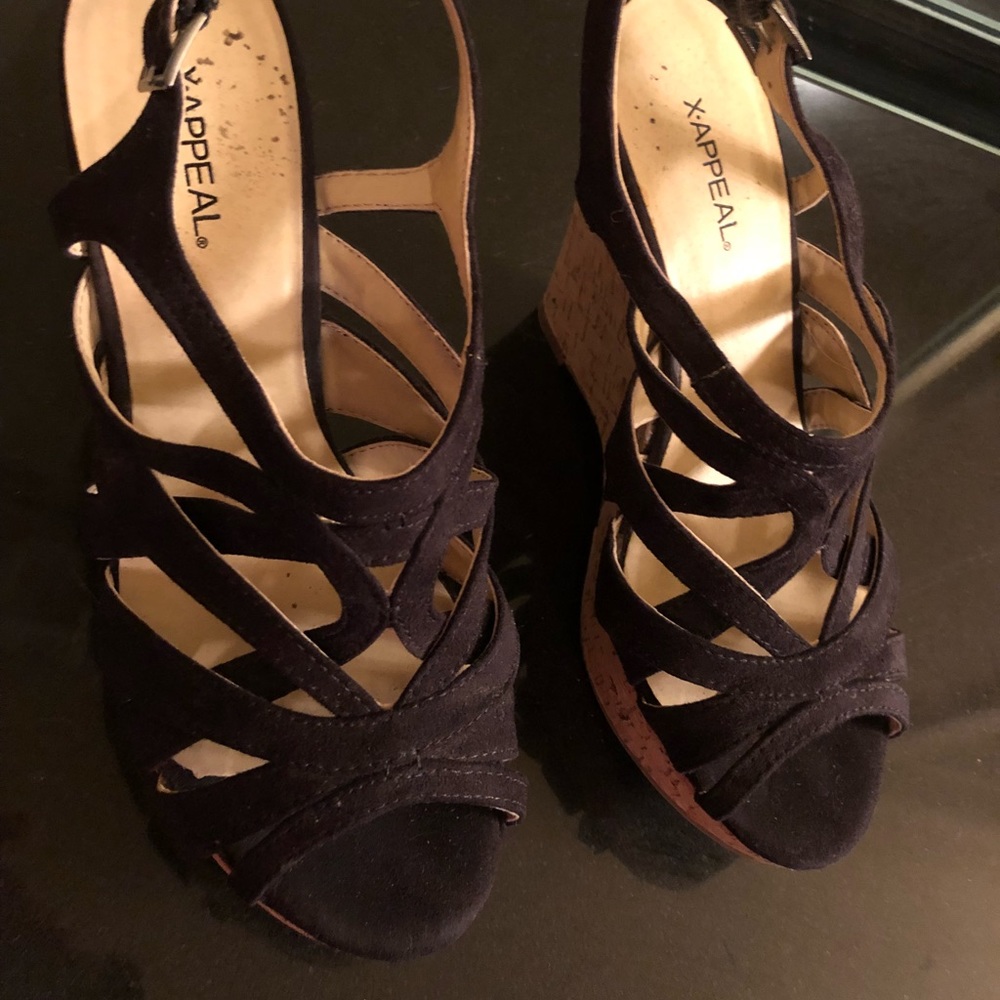 Black velvet strapped wedges
